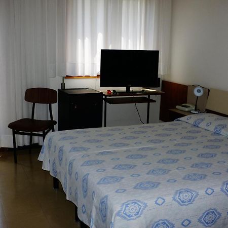 Hotel Reno Lido di Jesolo Buitenkant foto