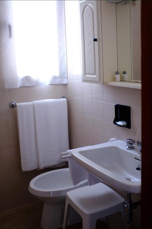 Hotel Reno Lido di Jesolo Kamer foto