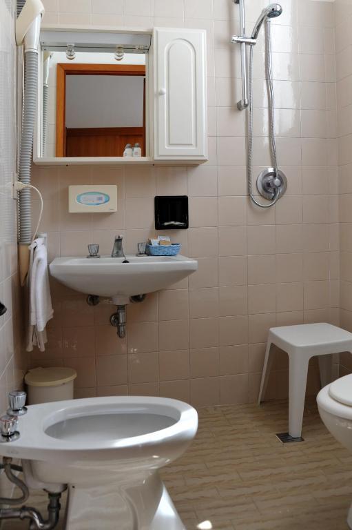 Hotel Reno Lido di Jesolo Kamer foto