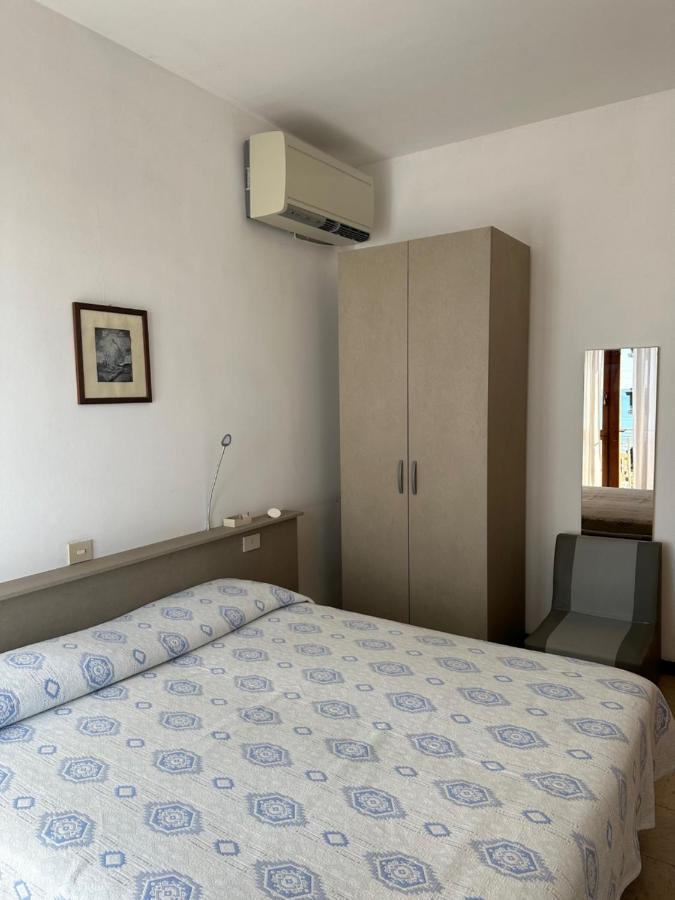 Hotel Reno Lido di Jesolo Buitenkant foto